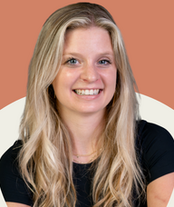 Book an Appointment with Christy Laarakker for Free Discovery Call