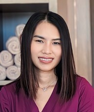 Book an Appointment with RMT Ning Kanyarat Sungnhoung for Head, neck and shoulder massage