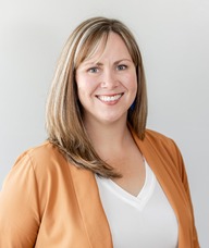 Book an Appointment with Zara Brayer for Chiropractic