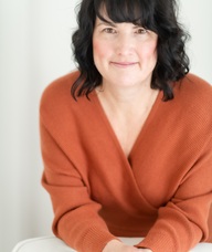 Book an Appointment with Lynn Izzard for Psychotherapy / Counselling