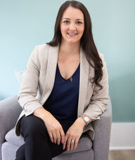 Book an Appointment with Réanne Burgess for New Client Consultation