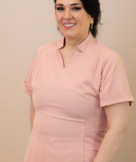 Book an Appointment with Moji Ebrahimi for Aesthetician