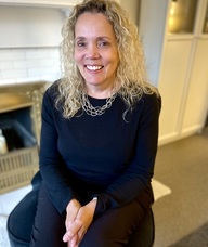 Book an Appointment with Barbara Balshaw-Dow, MSW, RSW, RYT for Therapy and Counselling