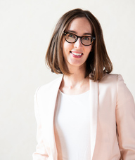 Book an Appointment with Aveeve McLaughlin, MSW, RSW for Therapy and Counselling