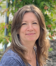 Book an Appointment with Lyana Hoydalo, BSW, RSW, M.Ed, CCC for Therapy and Counselling